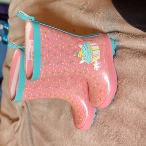 Pink with blue sprinkles rain boots 7-8